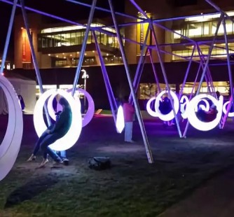 戶(hù)外秋千設(shè)備23