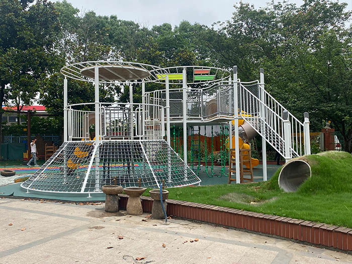 兒童游樂設(shè)備廠家