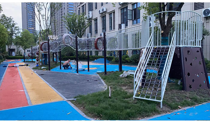 兒童游樂設(shè)備廠家