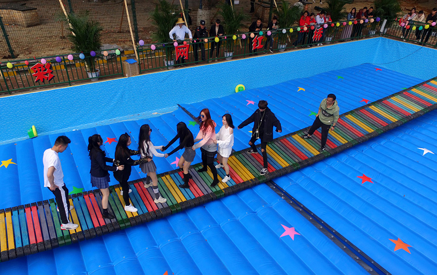 戶外彩虹橋游樂(lè)設(shè)備