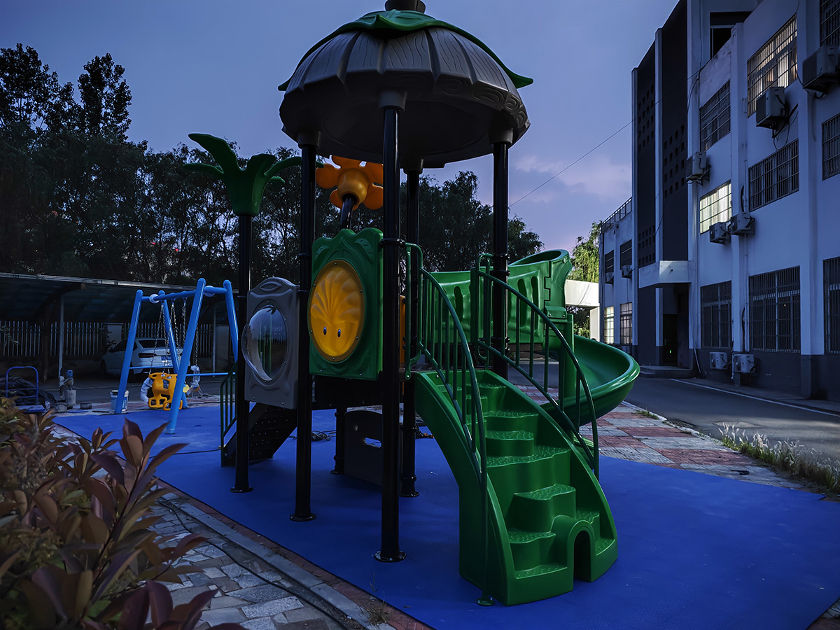 兒童組合滑梯設備廠家 兒童組合滑梯設備廠家