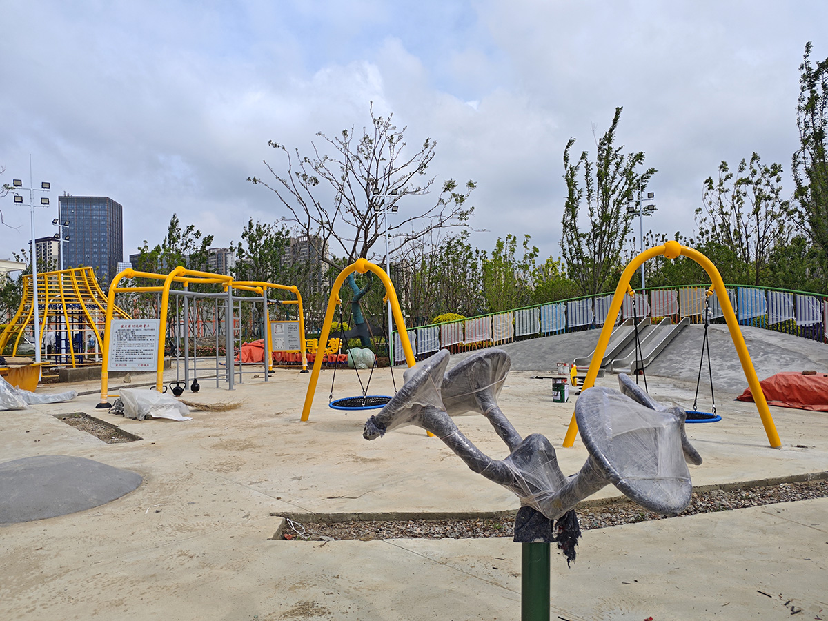 兒童游樂場設(shè)備廠家 兒童游樂場設(shè)備廠家